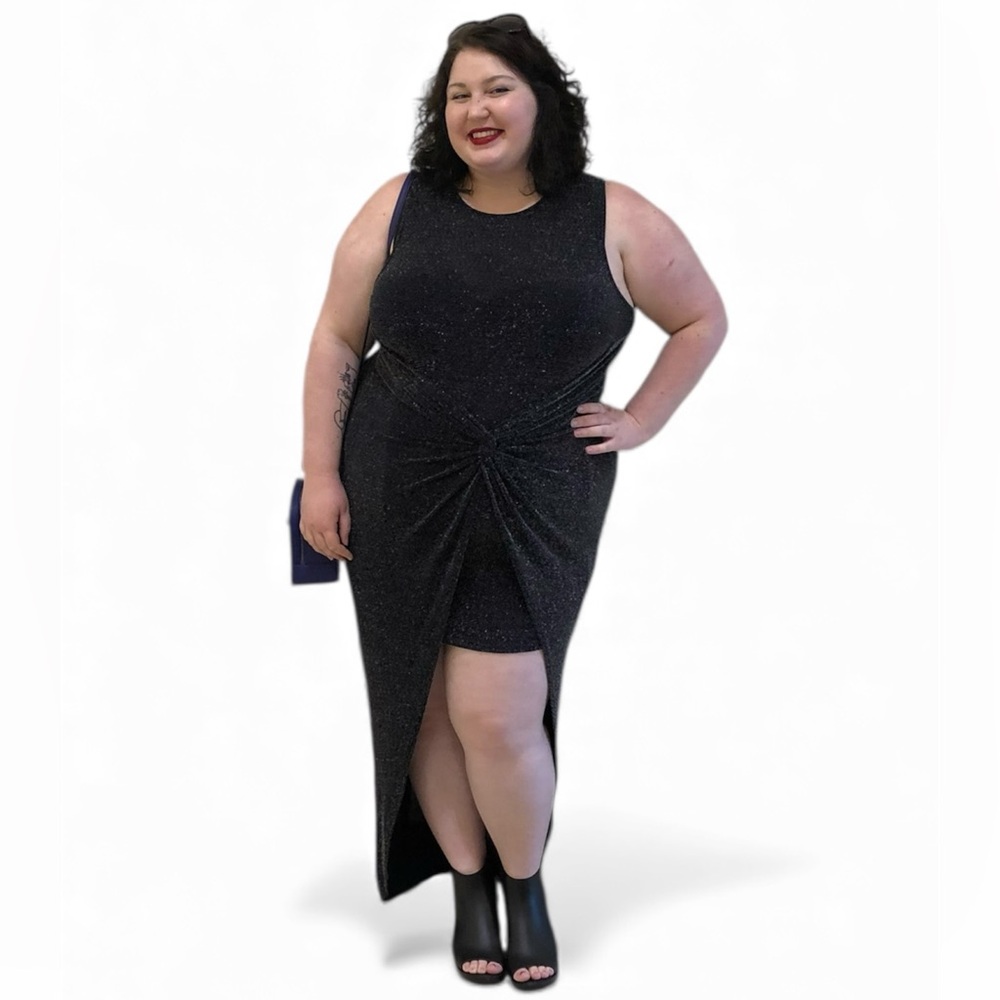 💚3/$30💚Boohoo shimmer hi low knot dress 3X EUC